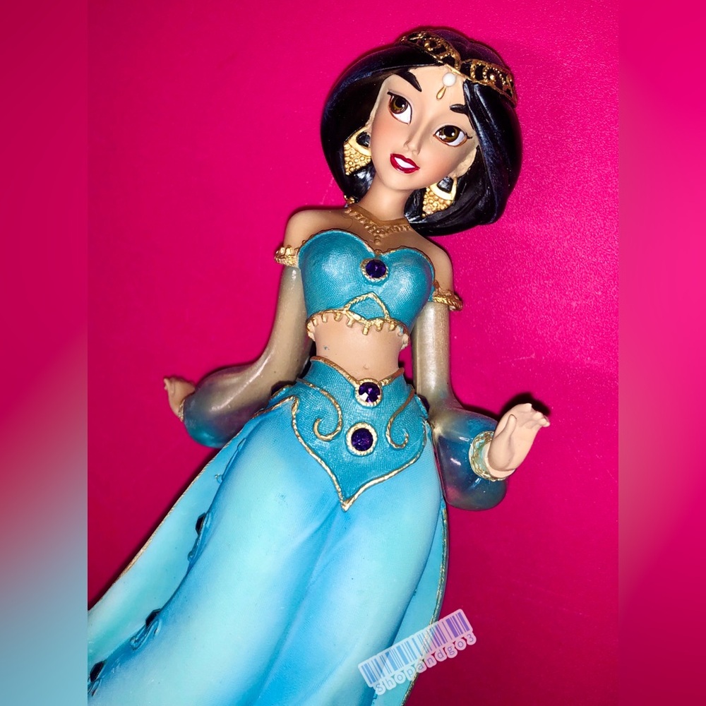 ENESCO Jasmine Aladdin Disney Showcase Couture de Force 4037522 Figurine Decor